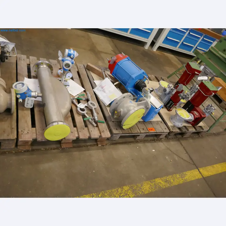 Installations pour la fabrication et le stockage de produits pétroliers ainsi que de produits d'alimentation et de produits finis pour la fabrication de lubrifiants-2