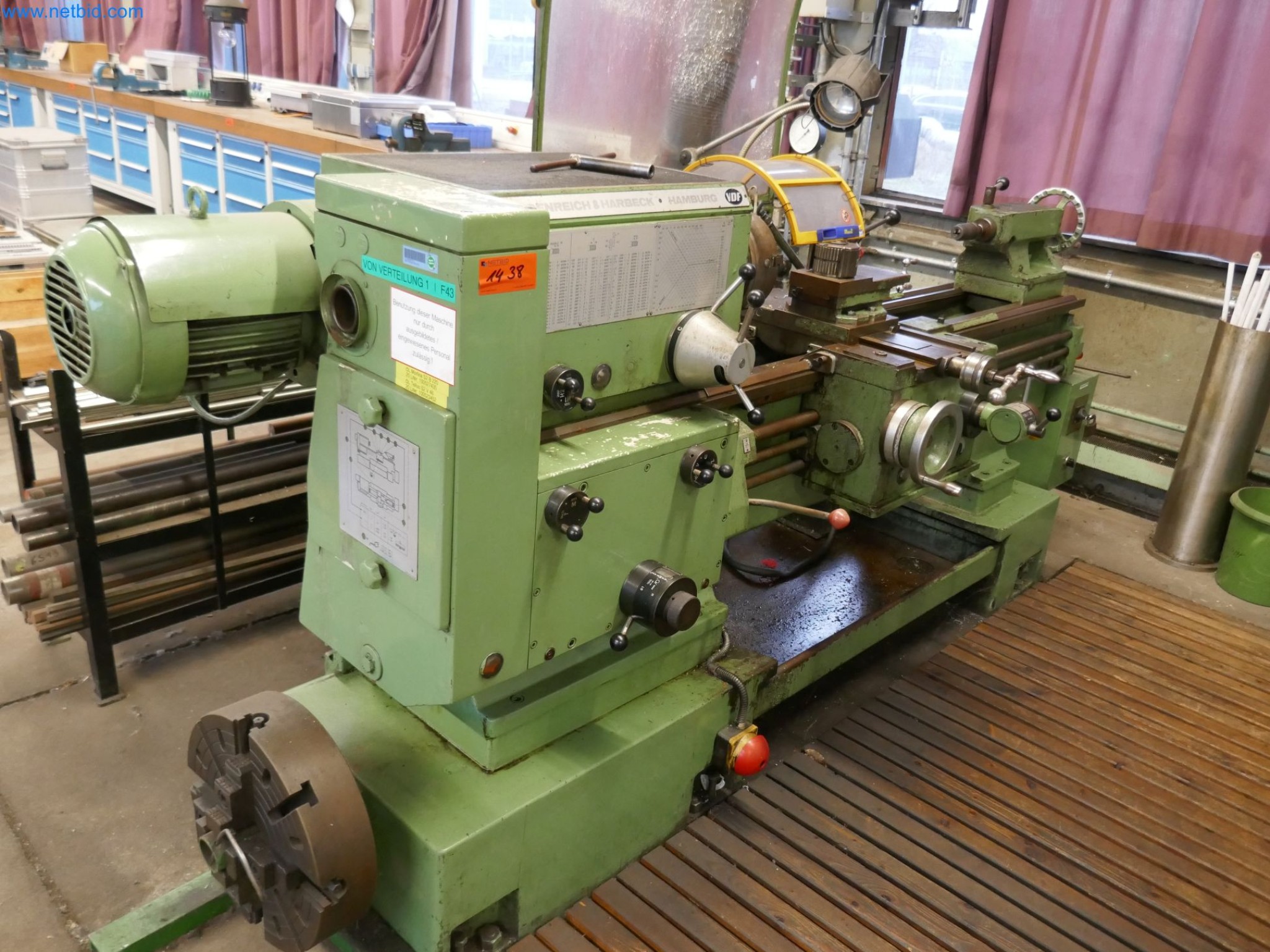 Plants for the production and storage of mineral oil products as well as input and finished products for the production of lubricants-1