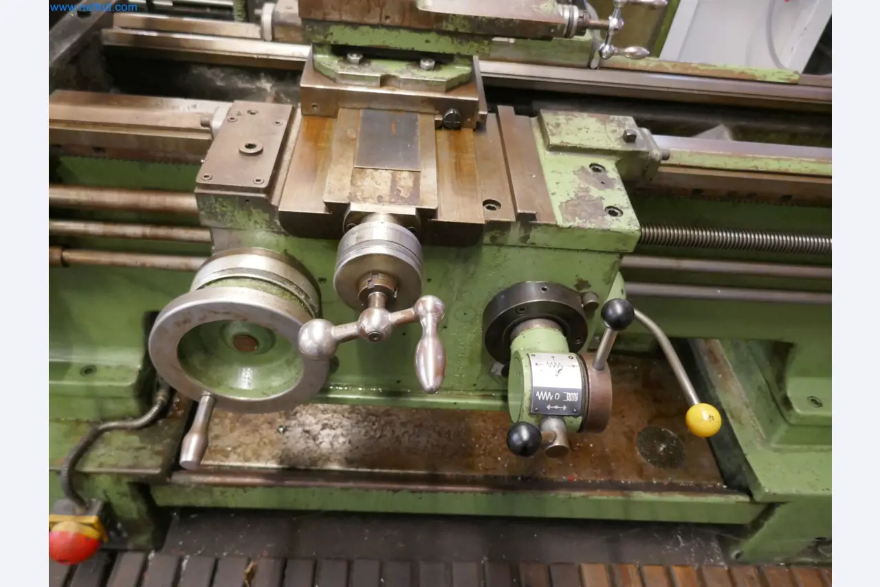 Zakłady produkcji i magazynowania mineralnych produktów olejowych, jak również surowców i produktów gotowych do produkcji smarów.-3