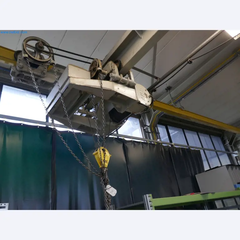 Zakłady produkcji i magazynowania mineralnych produktów olejowych, jak również surowców i produktów gotowych do produkcji smarów.-1