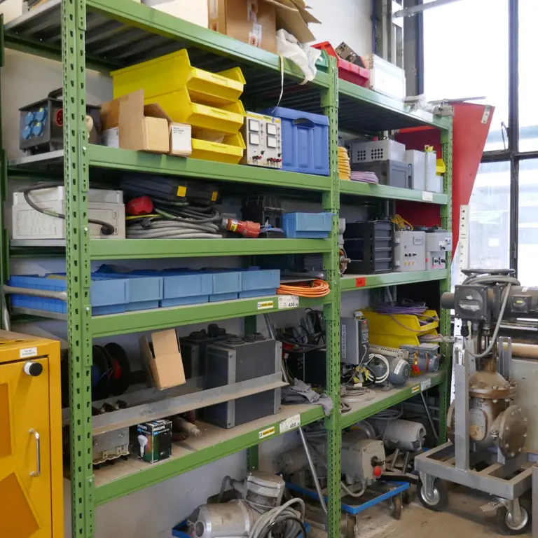 Workshop shelf