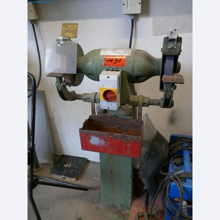 Zakłady produkcji i magazynowania mineralnych produktów olejowych, jak również surowców i produktów gotowych do produkcji smarów.-1