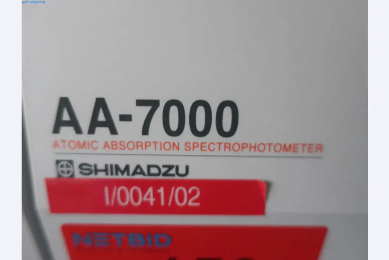 Zakłady produkcji i magazynowania mineralnych produktów olejowych, jak również surowców i produktów gotowych do produkcji smarów.-2