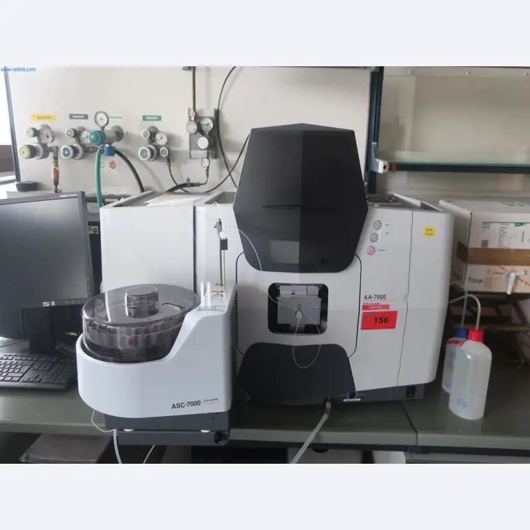 Zakłady produkcji i magazynowania mineralnych produktów olejowych, jak również surowców i produktów gotowych do produkcji smarów.-1