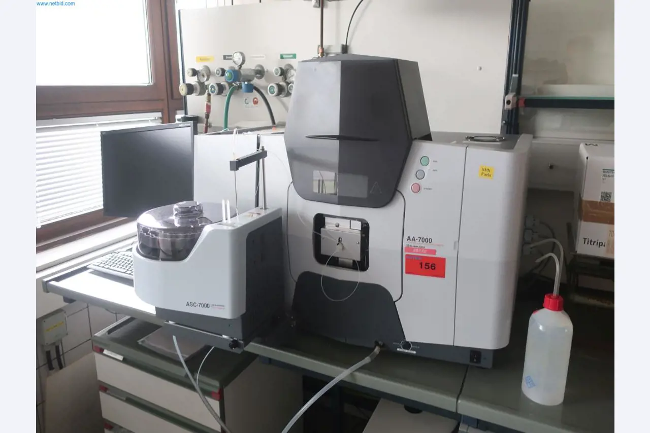 Zakłady produkcji i magazynowania mineralnych produktów olejowych, jak również surowców i produktów gotowych do produkcji smarów.-4