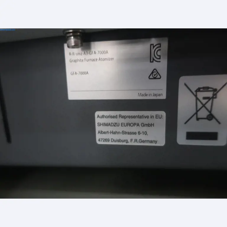 Zakłady produkcji i magazynowania mineralnych produktów olejowych, jak również surowców i produktów gotowych do produkcji smarów.-8