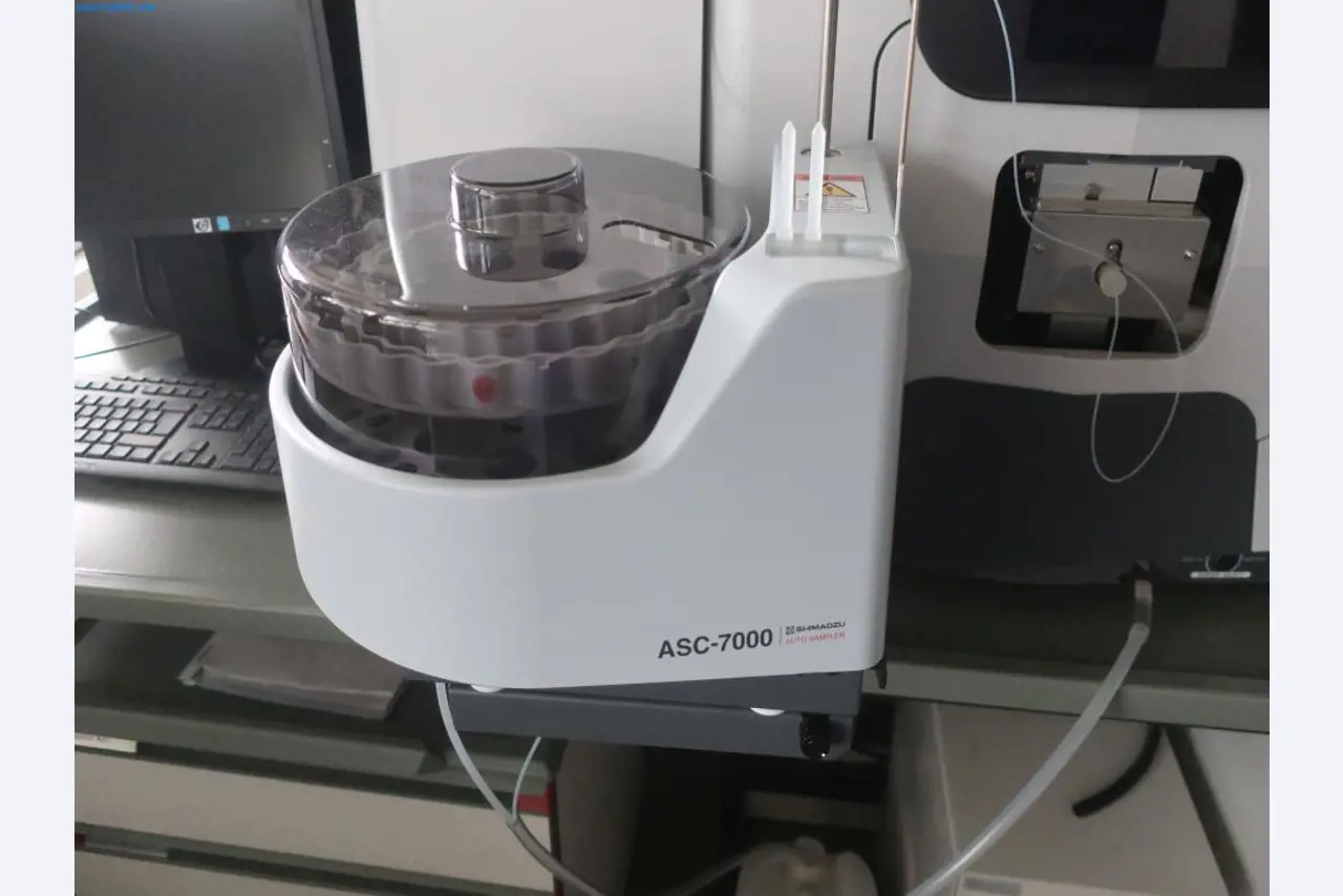 Zakłady produkcji i magazynowania mineralnych produktów olejowych, jak również surowców i produktów gotowych do produkcji smarów.-9