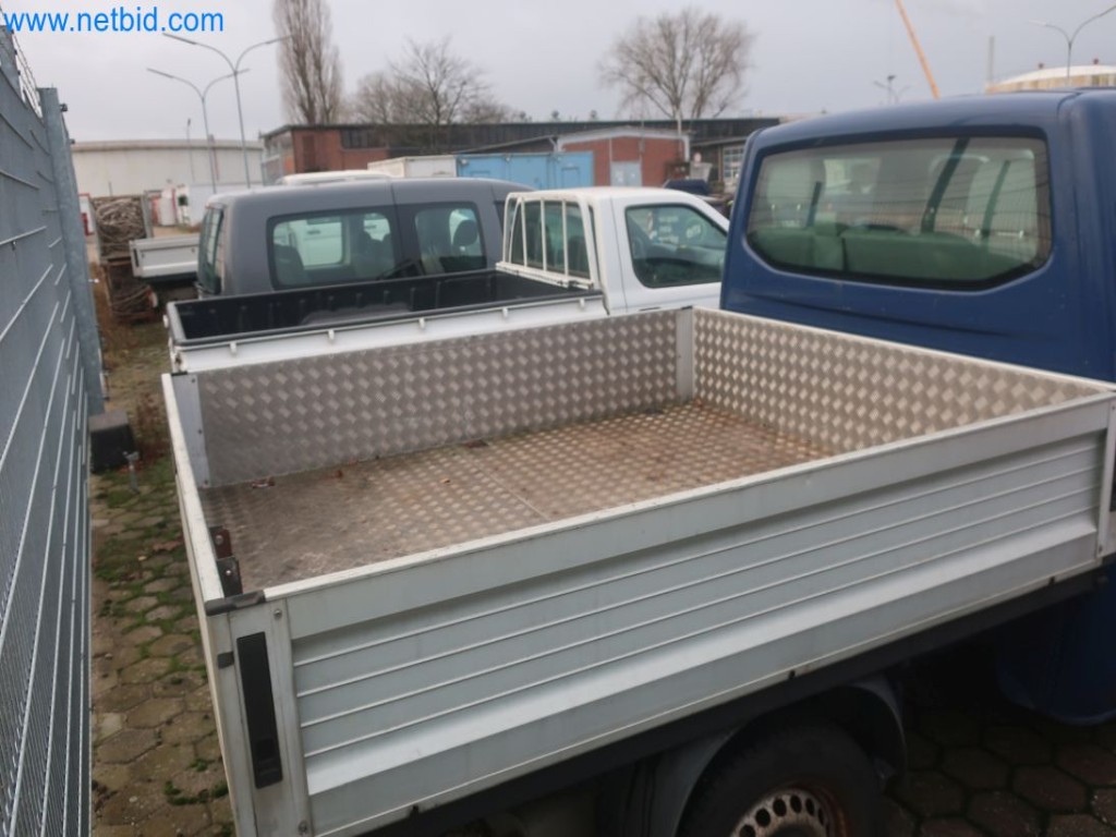 Plants for the production and storage of mineral oil products as well as input and finished products for the production of lubricants-13