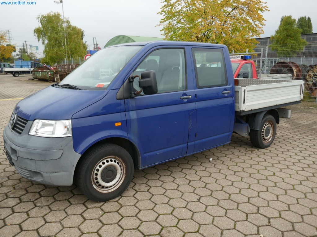 Plants for the production and storage of mineral oil products as well as input and finished products for the production of lubricants-17