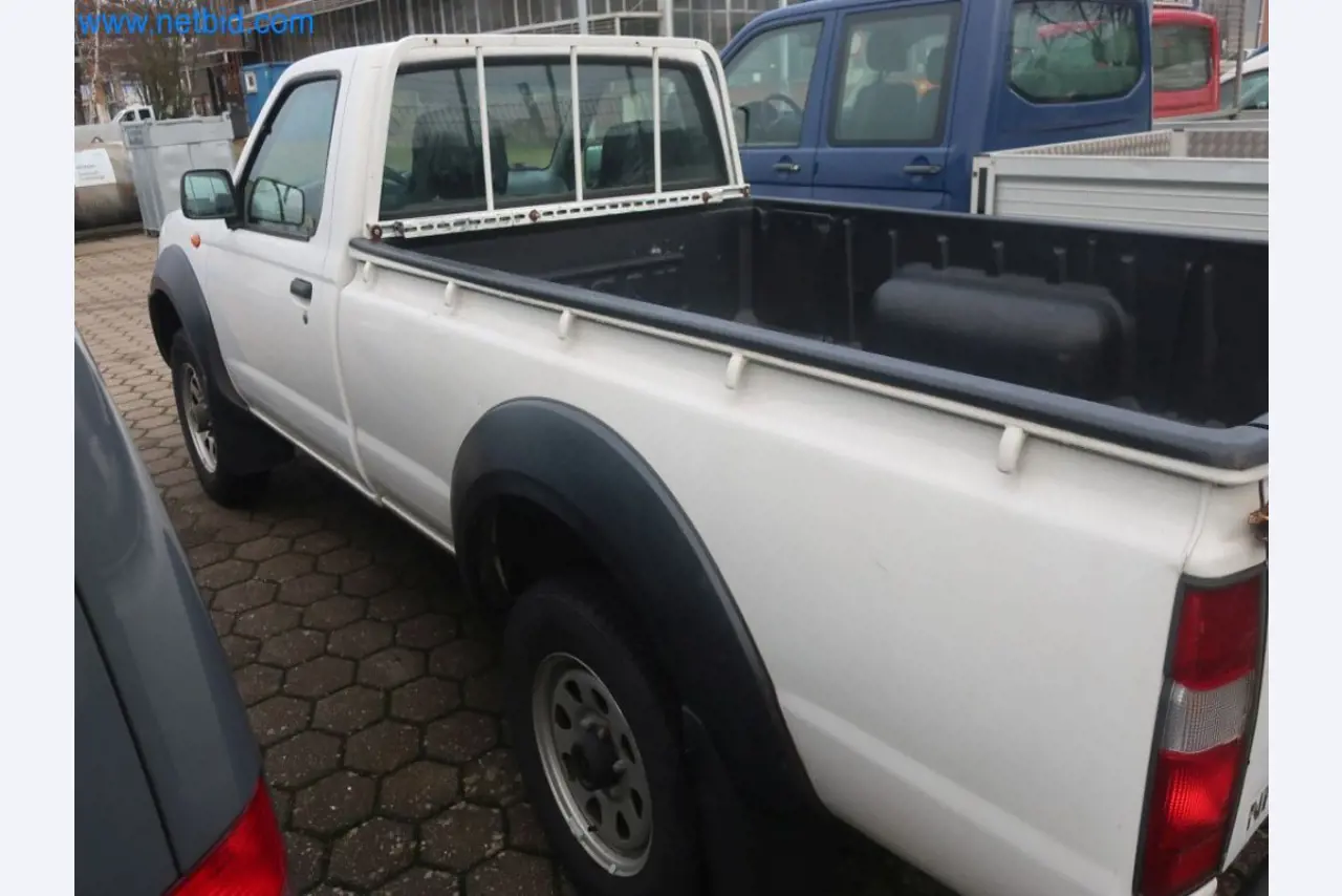 Zakłady produkcji i magazynowania mineralnych produktów olejowych, jak również surowców i produktów gotowych do produkcji smarów.-13