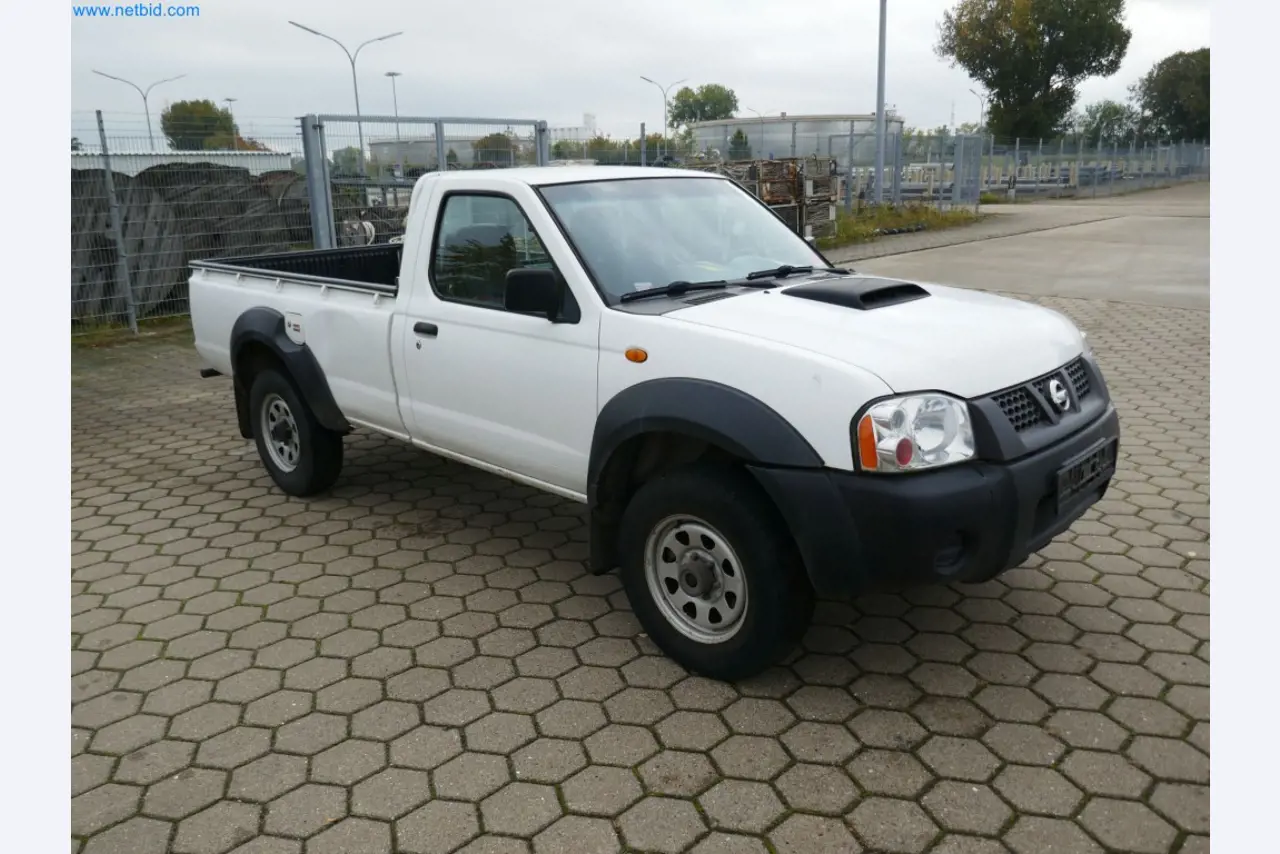 Zakłady produkcji i magazynowania mineralnych produktów olejowych, jak również surowców i produktów gotowych do produkcji smarów.-2