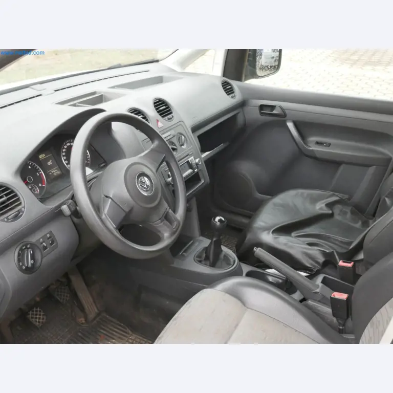 Zakłady produkcji i magazynowania mineralnych produktów olejowych, jak również surowców i produktów gotowych do produkcji smarów.-8