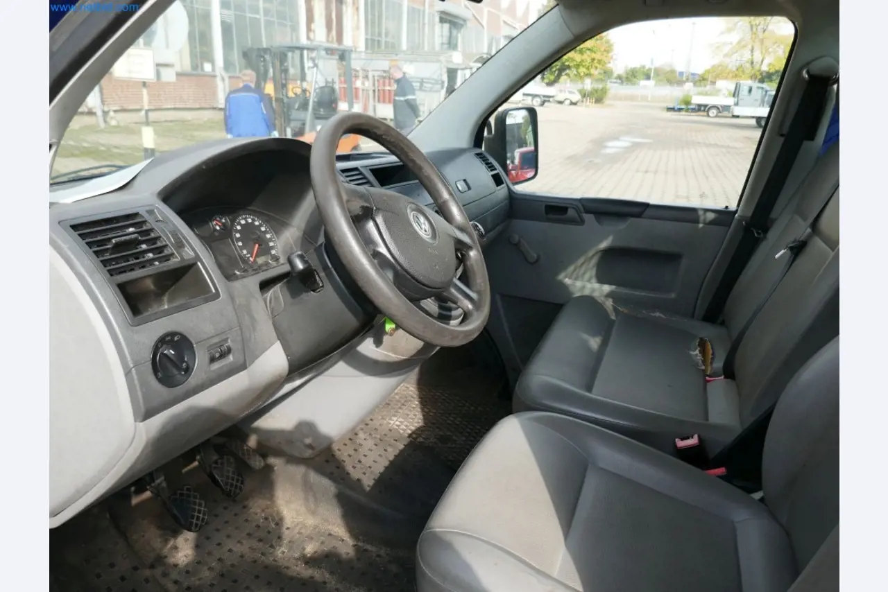 Zakłady produkcji i magazynowania mineralnych produktów olejowych, jak również surowców i produktów gotowych do produkcji smarów.-6