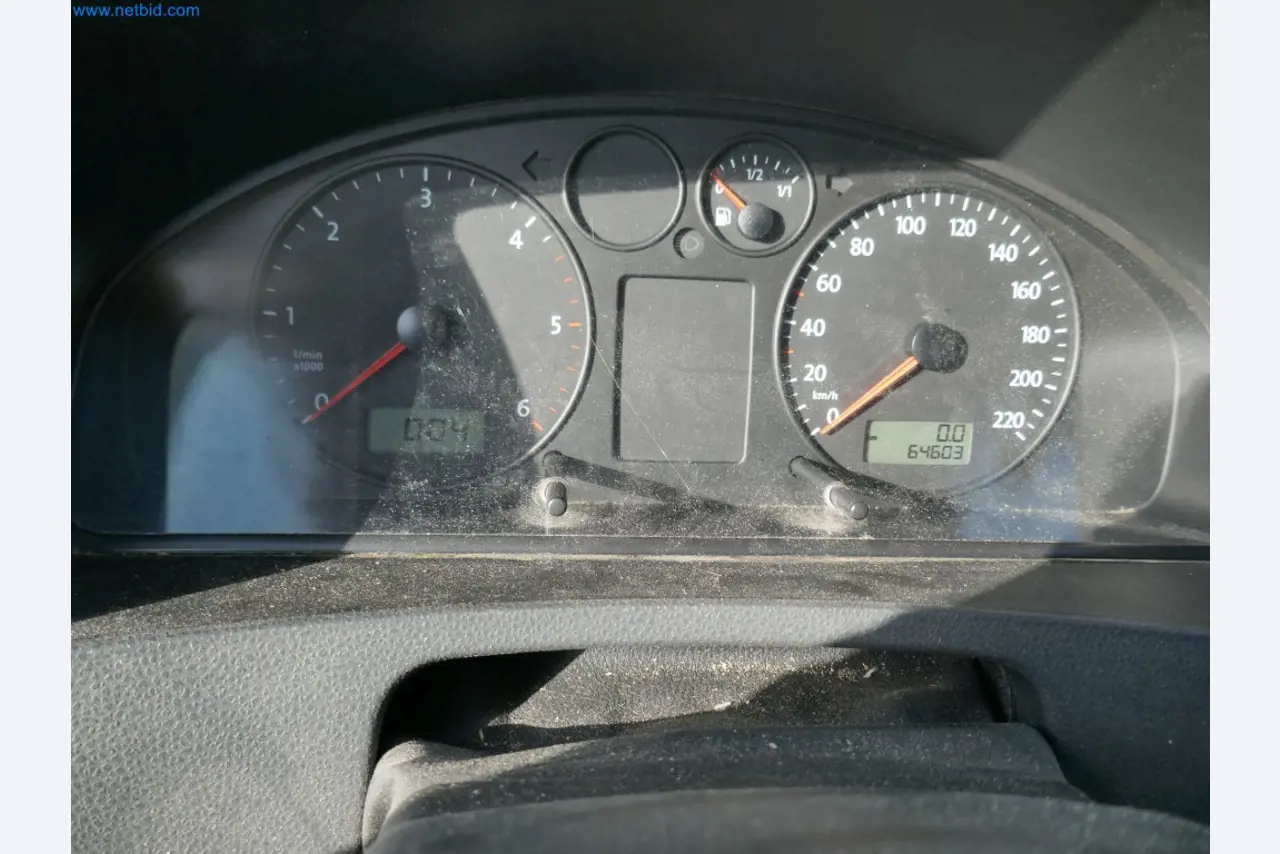 Zakłady produkcji i magazynowania mineralnych produktów olejowych, jak również surowców i produktów gotowych do produkcji smarów.-7