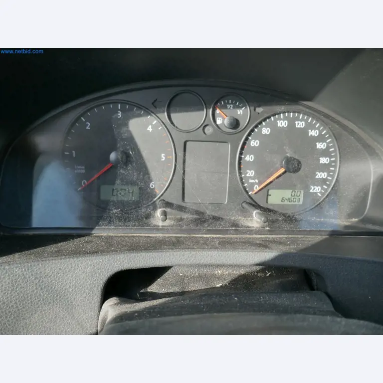 Zakłady produkcji i magazynowania mineralnych produktów olejowych, jak również surowców i produktów gotowych do produkcji smarów.-7