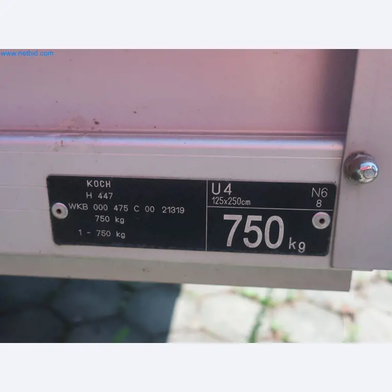 Zakłady produkcji i magazynowania mineralnych produktów olejowych, jak również surowców i produktów gotowych do produkcji smarów.-6