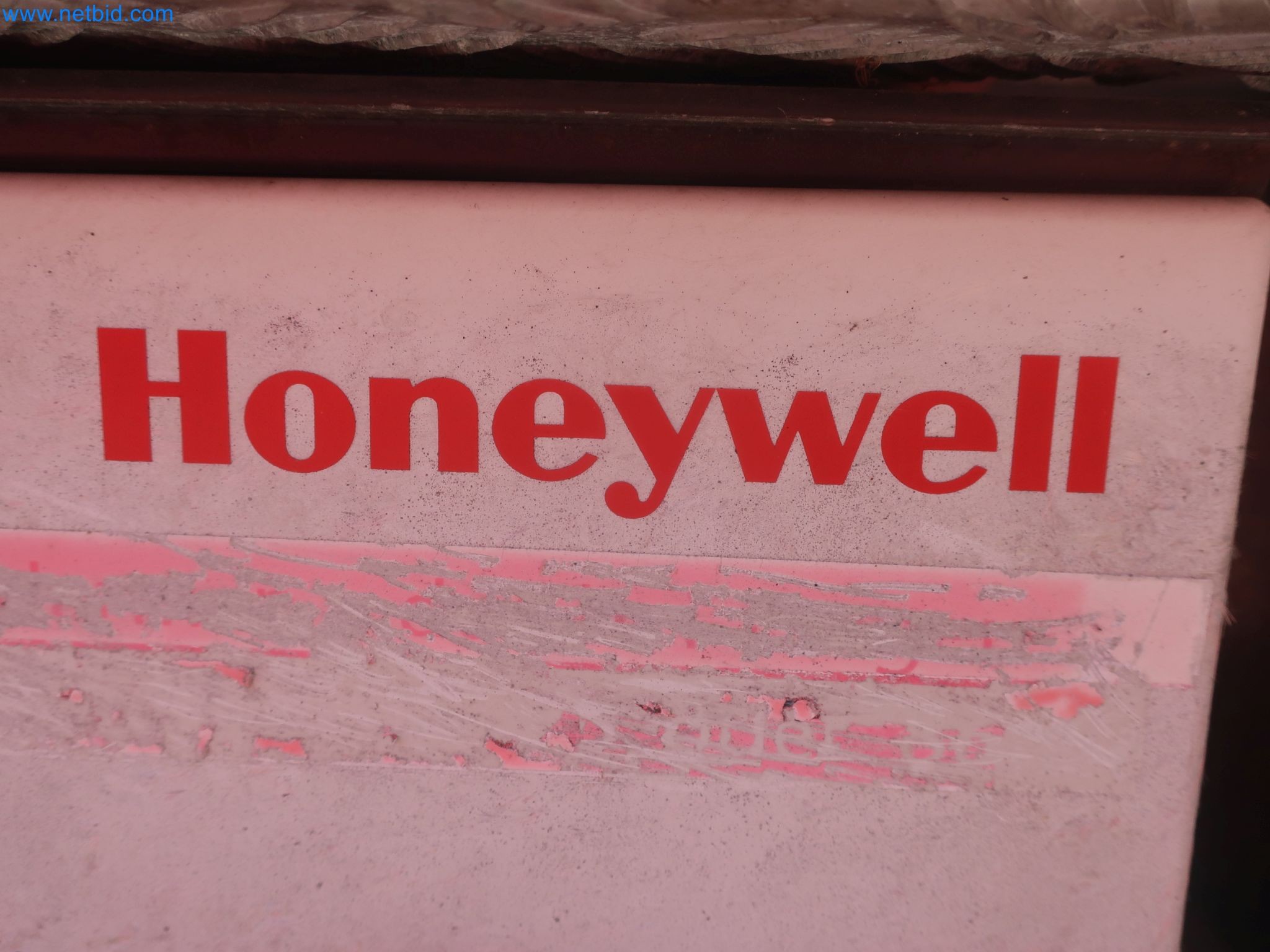 Magazinbestände, Rohöl-/Gas-Öl-/Einsatzpumpen sowie Betriebsausstattung einer Raffinerie-7