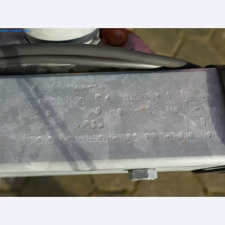 Zakłady produkcji i magazynowania mineralnych produktów olejowych, jak również surowców i produktów gotowych do produkcji smarów.-8