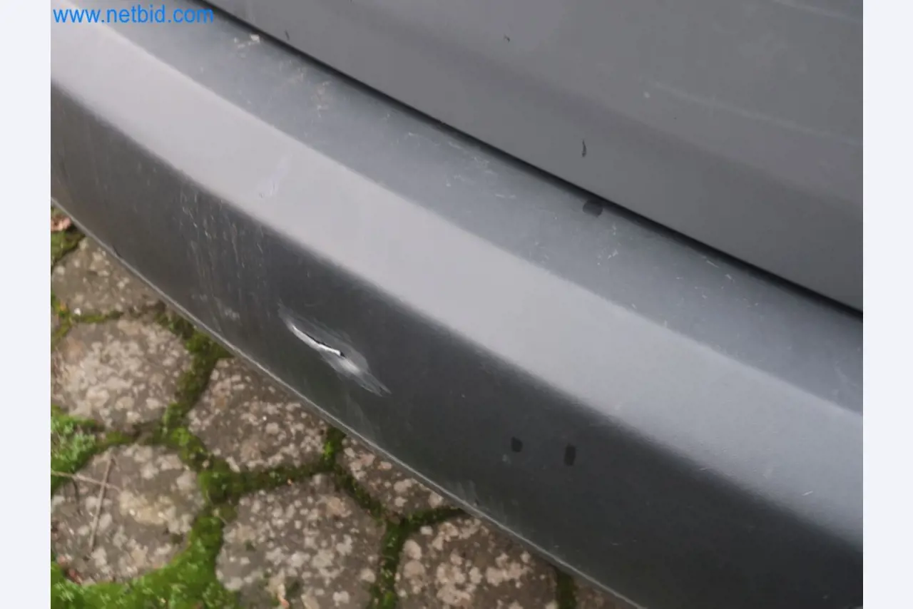 Zakłady produkcji i magazynowania mineralnych produktów olejowych, jak również surowców i produktów gotowych do produkcji smarów.-10