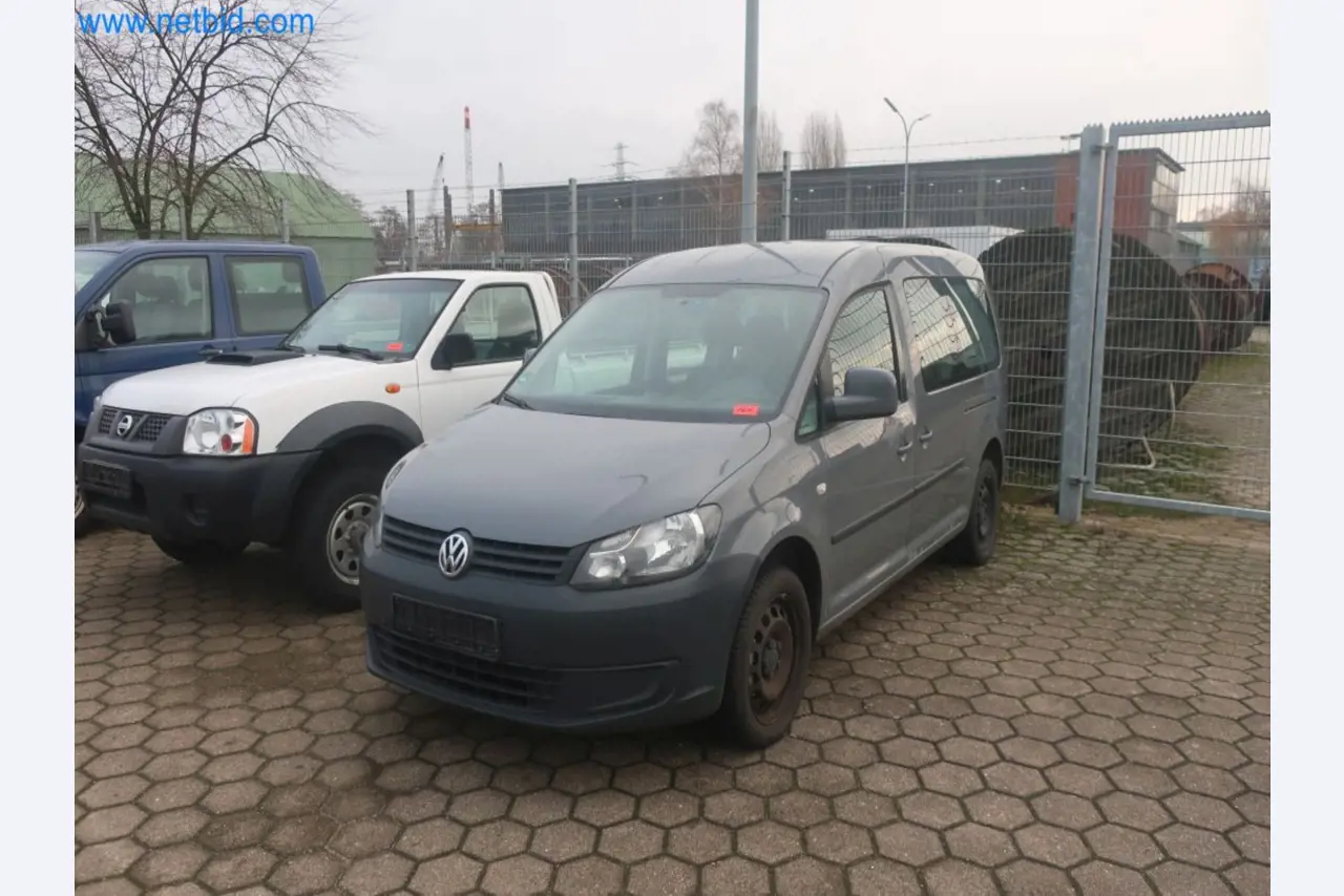 Zakłady produkcji i magazynowania mineralnych produktów olejowych, jak również surowców i produktów gotowych do produkcji smarów.-1