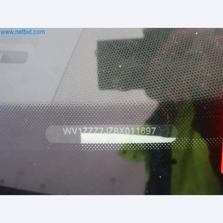 Zakłady produkcji i magazynowania mineralnych produktów olejowych, jak również surowców i produktów gotowych do produkcji smarów.-10