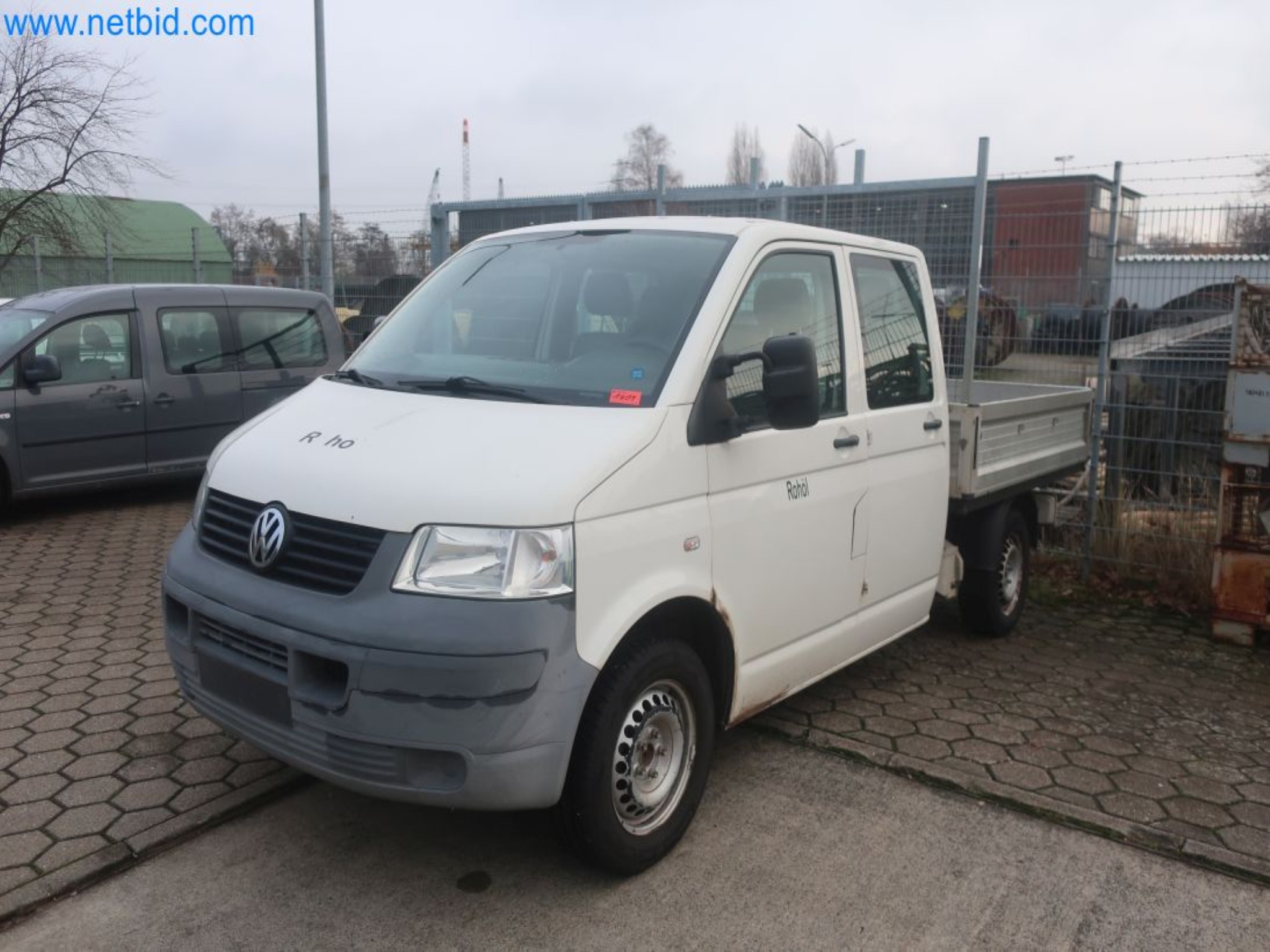 Plants for the production and storage of mineral oil products as well as input and finished products for the production of lubricants-1