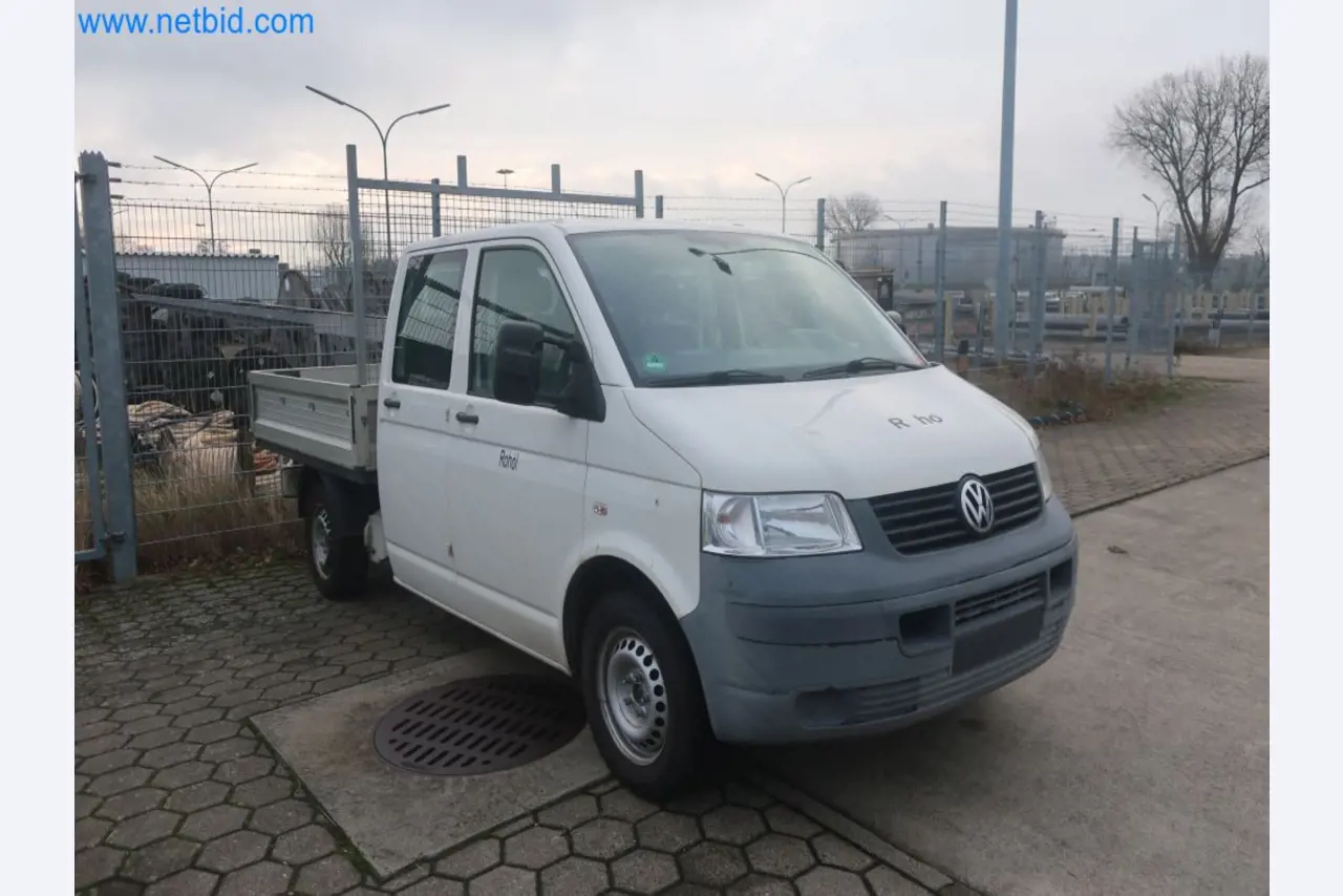 Zakłady produkcji i magazynowania mineralnych produktów olejowych, jak również surowców i produktów gotowych do produkcji smarów.-2