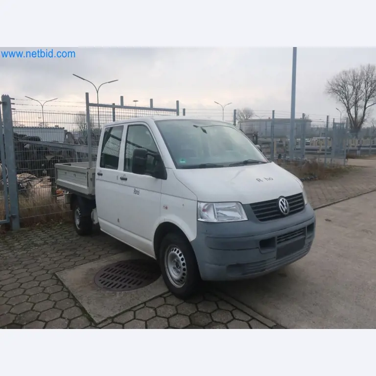 Zakłady produkcji i magazynowania mineralnych produktów olejowych, jak również surowców i produktów gotowych do produkcji smarów.-2