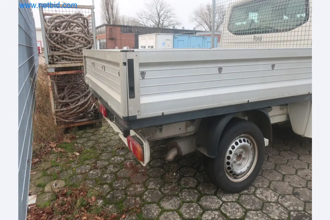 Zakłady produkcji i magazynowania mineralnych produktów olejowych, jak również surowców i produktów gotowych do produkcji smarów.-3