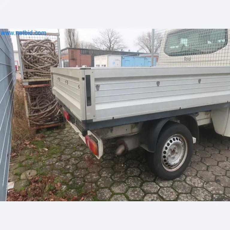 Zakłady produkcji i magazynowania mineralnych produktów olejowych, jak również surowców i produktów gotowych do produkcji smarów.-3