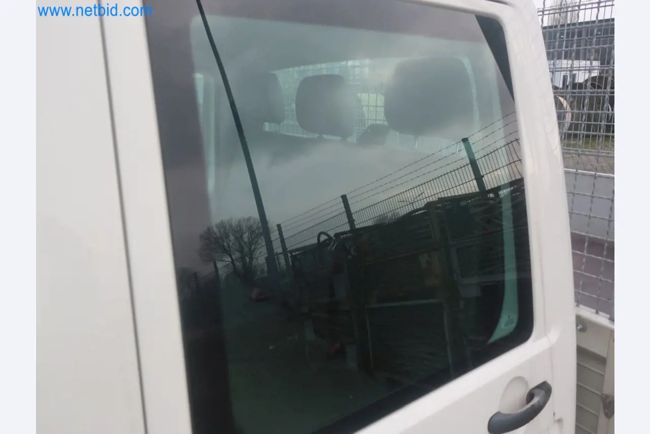 Zakłady produkcji i magazynowania mineralnych produktów olejowych, jak również surowców i produktów gotowych do produkcji smarów.-8