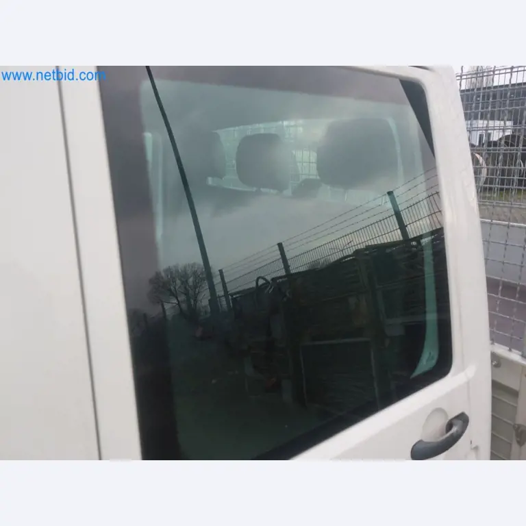 Zakłady produkcji i magazynowania mineralnych produktów olejowych, jak również surowców i produktów gotowych do produkcji smarów.-8