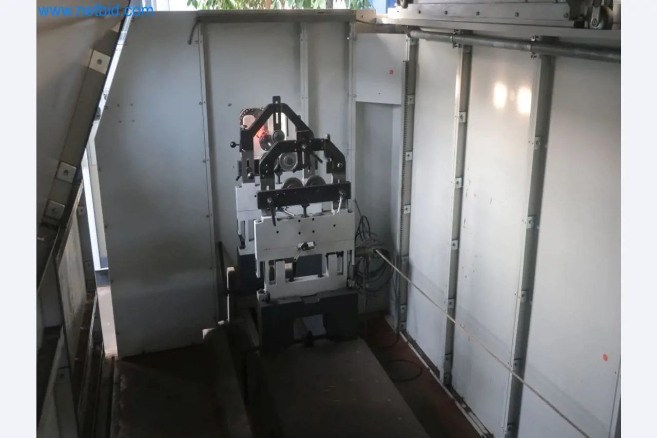 Zakłady produkcji i magazynowania mineralnych produktów olejowych, jak również surowców i produktów gotowych do produkcji smarów.-2