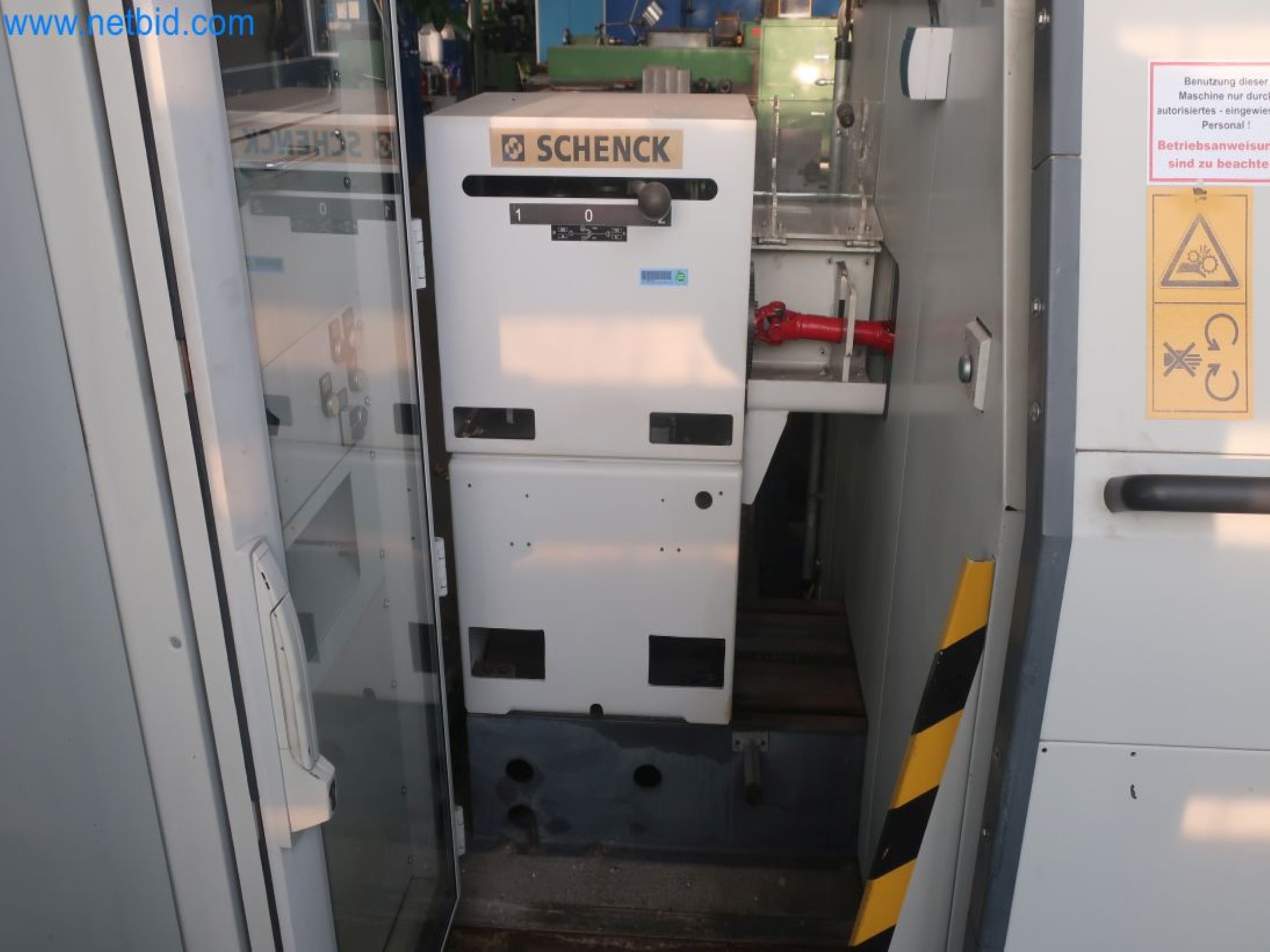 Plants for the production and storage of mineral oil products as well as input and finished products for the production of lubricants-3