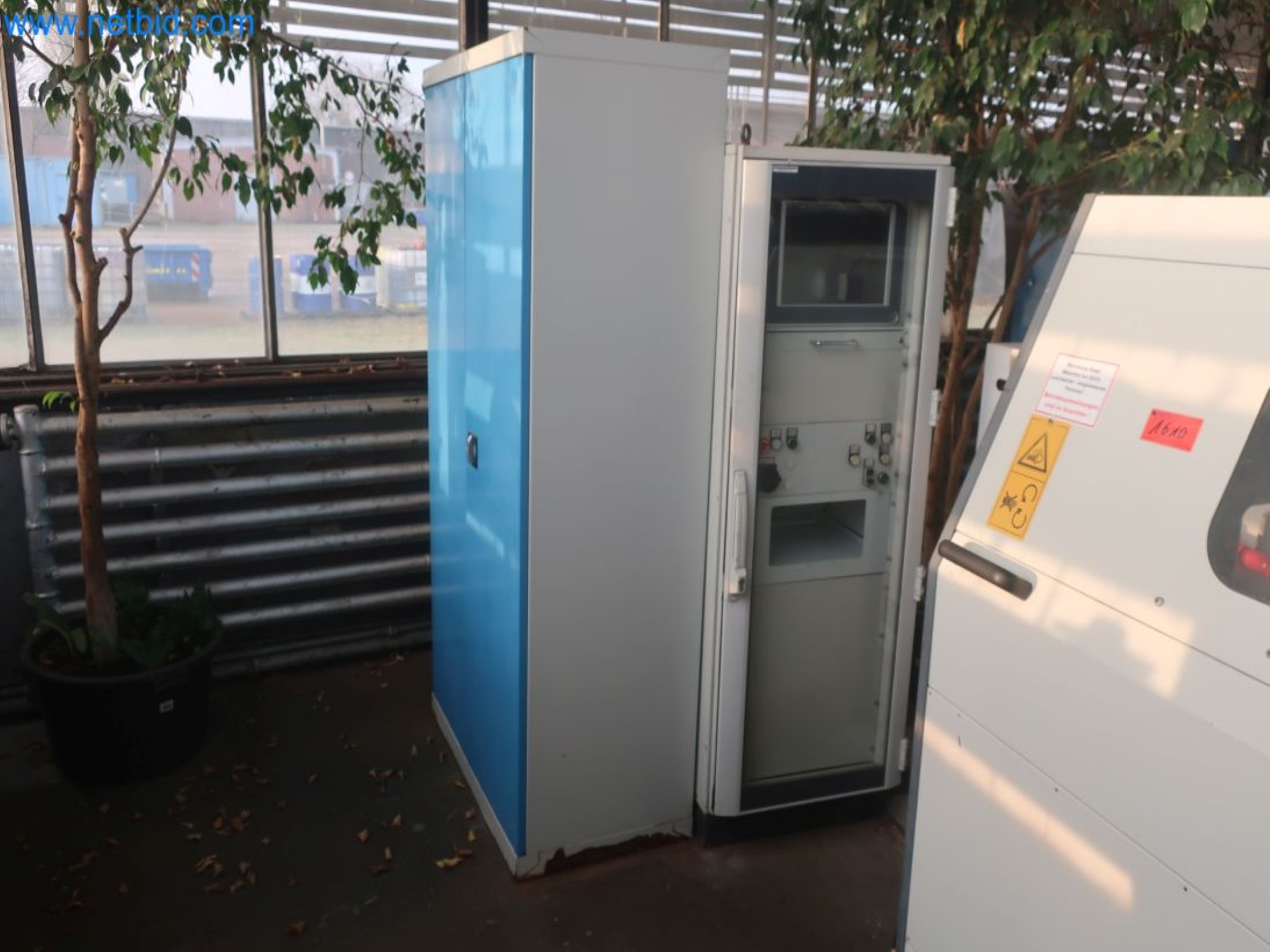 Plants for the production and storage of mineral oil products as well as input and finished products for the production of lubricants-4