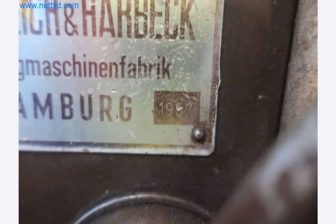 Zakłady produkcji i magazynowania mineralnych produktów olejowych, jak również surowców i produktów gotowych do produkcji smarów.-10