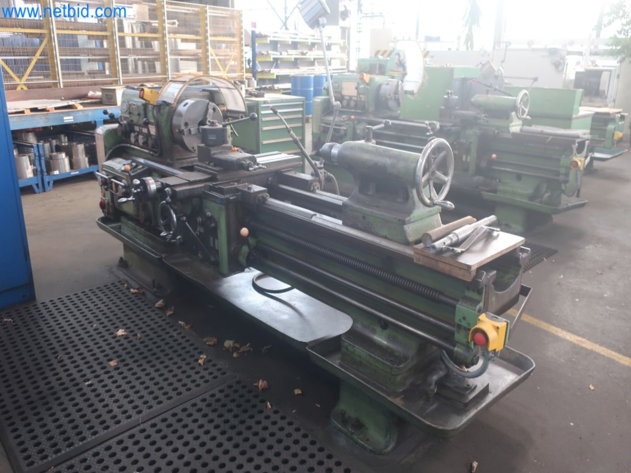 Plants for the production and storage of mineral oil products as well as input and finished products for the production of lubricants-11