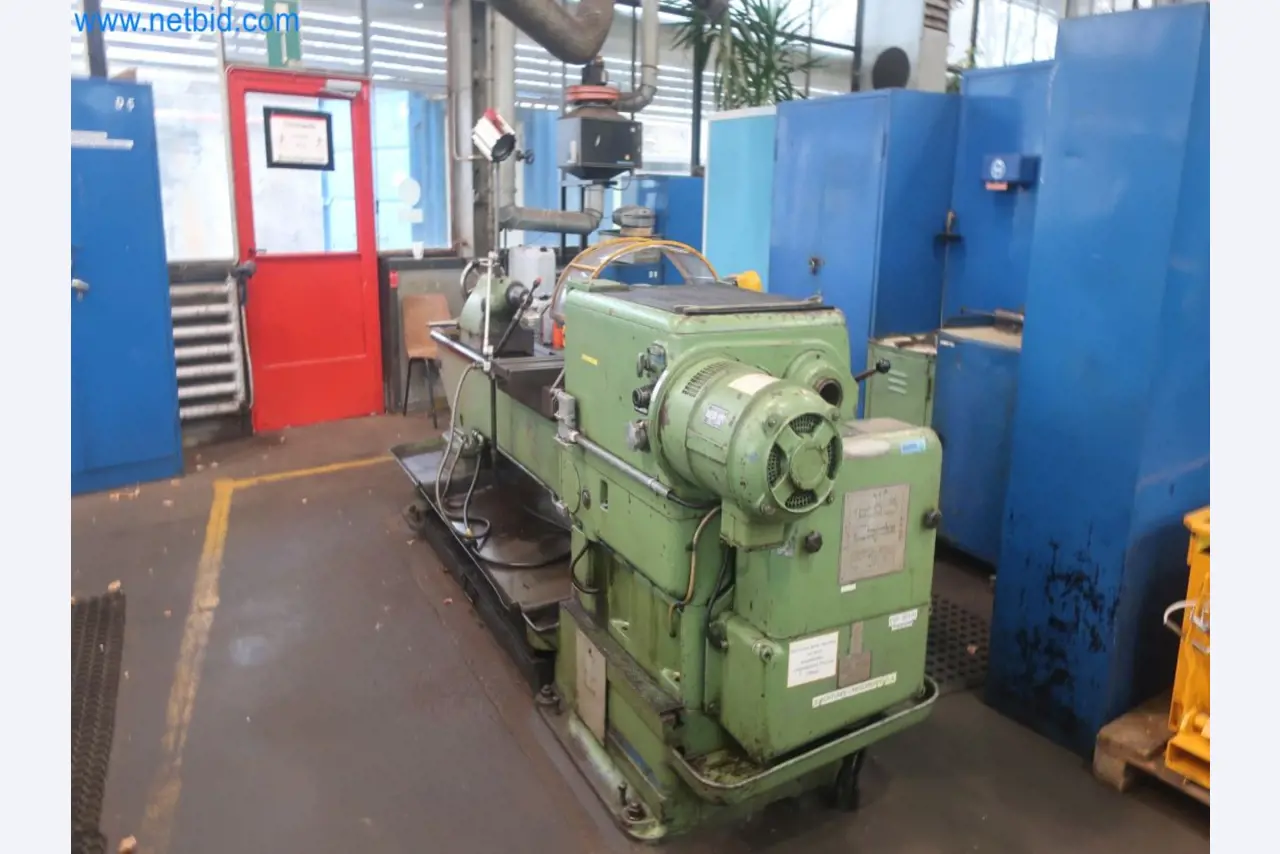 Zakłady produkcji i magazynowania mineralnych produktów olejowych, jak również surowców i produktów gotowych do produkcji smarów.-1