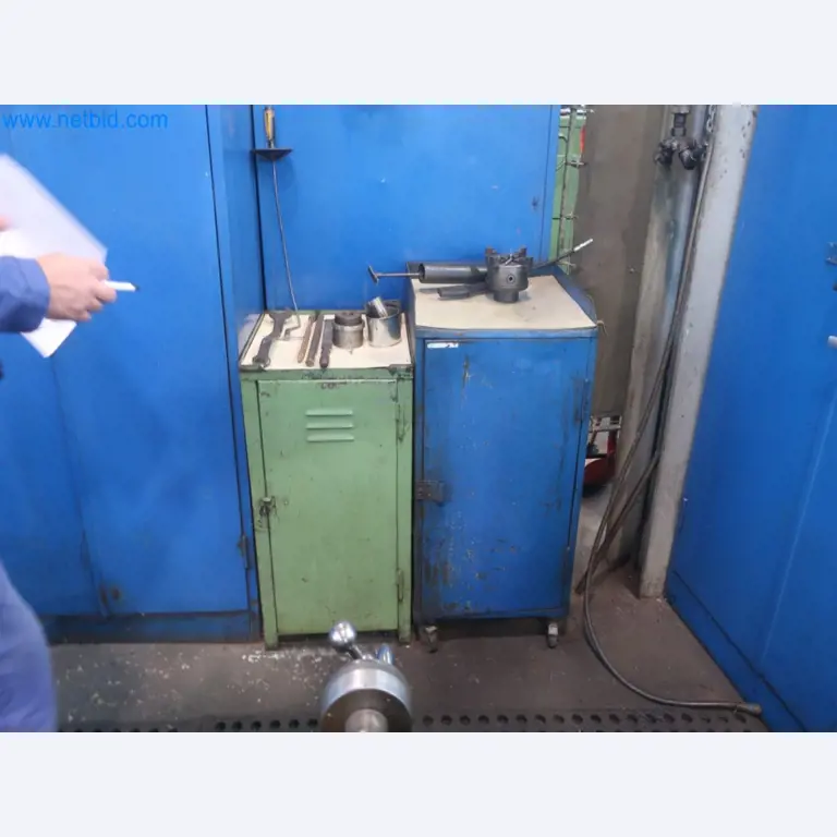 Zakłady produkcji i magazynowania mineralnych produktów olejowych, jak również surowców i produktów gotowych do produkcji smarów.-4