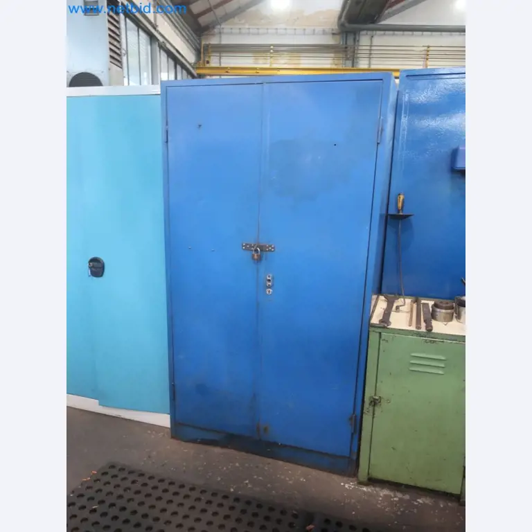 Zakłady produkcji i magazynowania mineralnych produktów olejowych, jak również surowców i produktów gotowych do produkcji smarów.-5