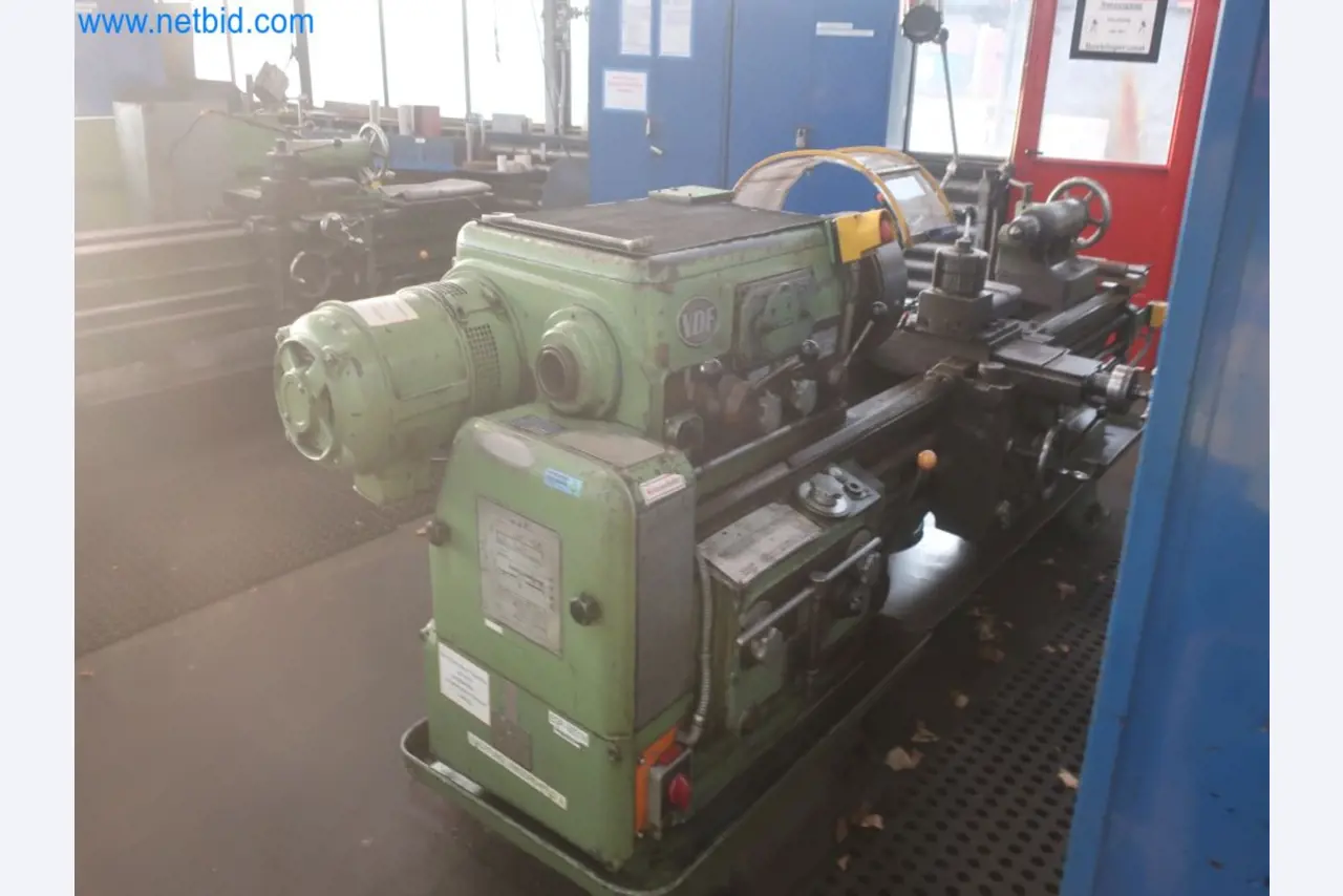 Zakłady produkcji i magazynowania mineralnych produktów olejowych, jak również surowców i produktów gotowych do produkcji smarów.-7