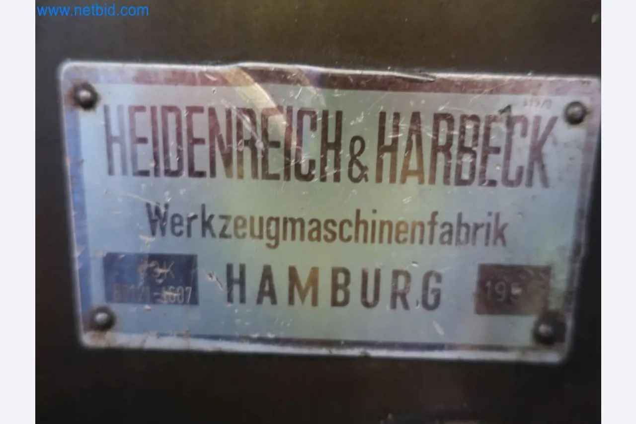 Zakłady produkcji i magazynowania mineralnych produktów olejowych, jak również surowców i produktów gotowych do produkcji smarów.-8