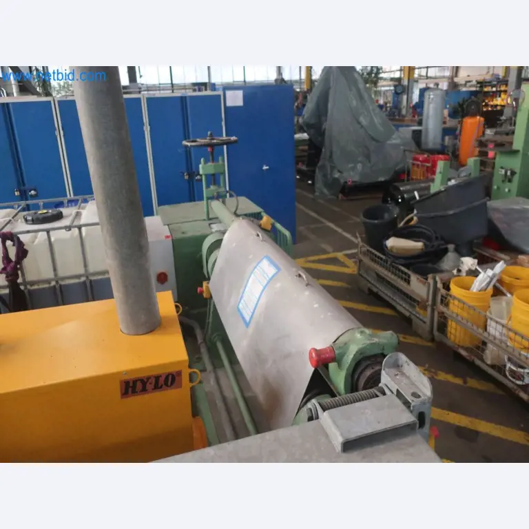 Zakłady produkcji i magazynowania mineralnych produktów olejowych, jak również surowców i produktów gotowych do produkcji smarów.-2