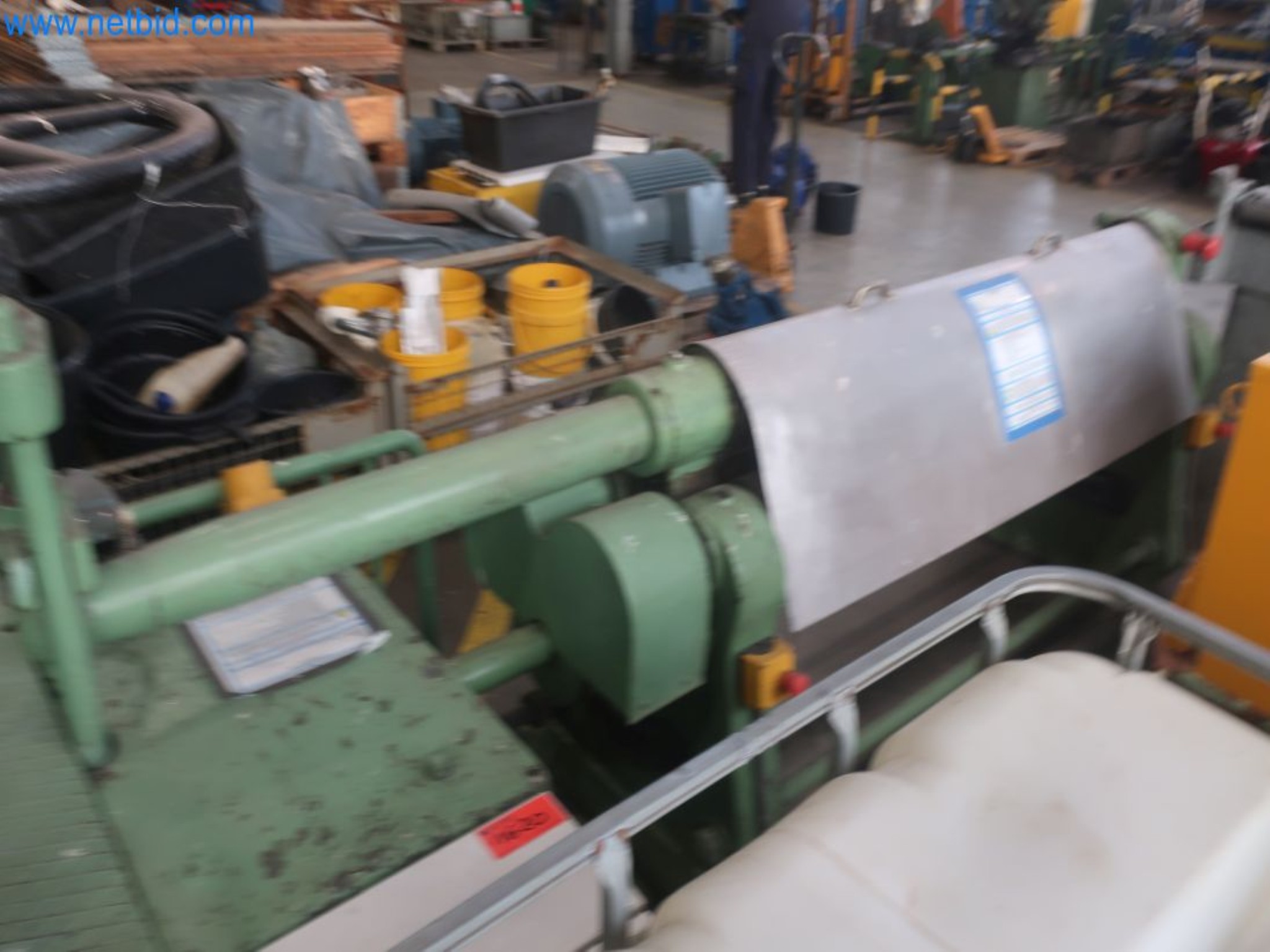 Závody na výrobu a skladování produktů z minerálních olejů, jakož i vstupů a hotových výrobků pro výrobu maziv.-3