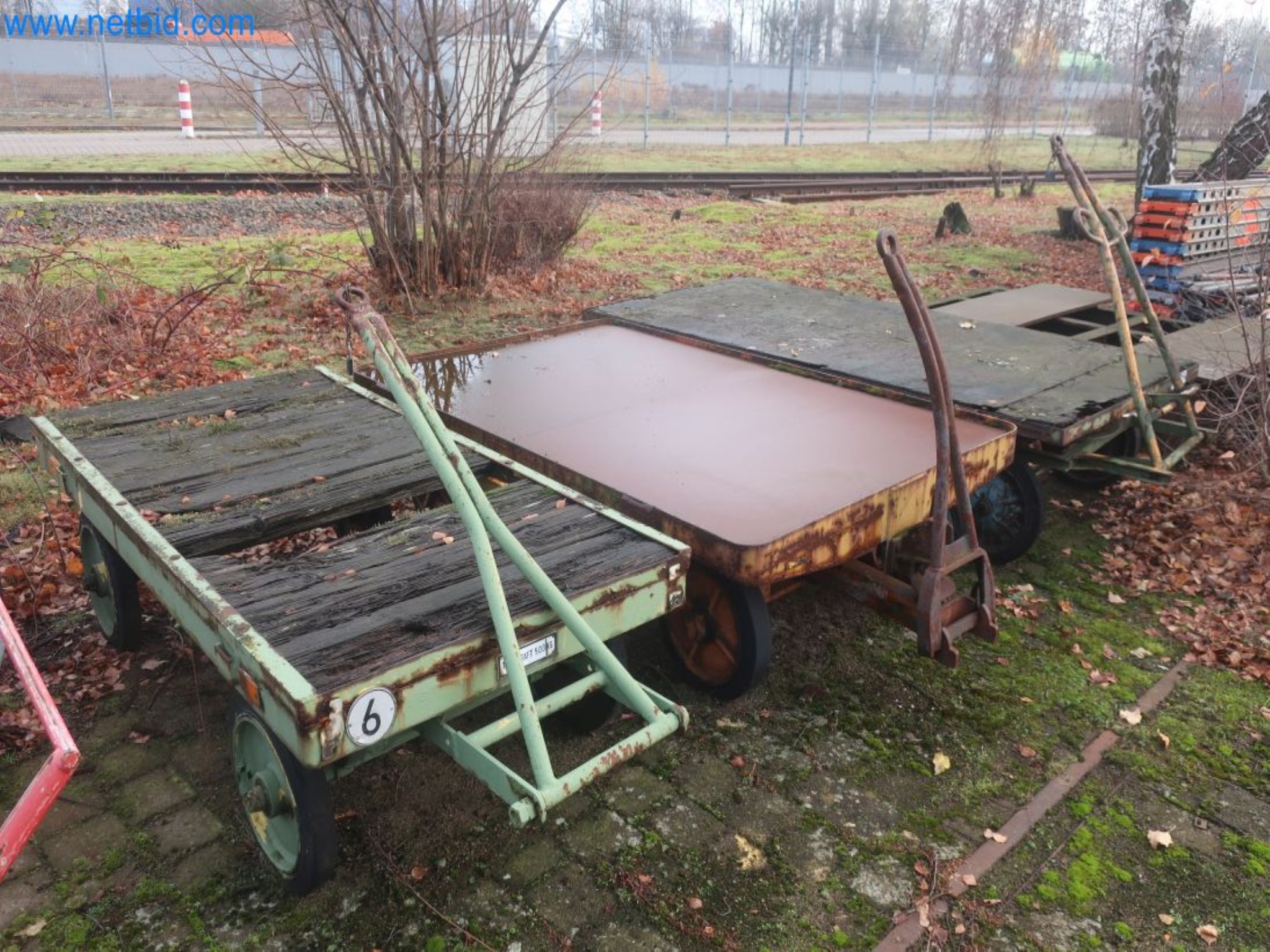 Závody na výrobu a skladování produktů z minerálních olejů, jakož i vstupů a hotových výrobků pro výrobu maziv.-7