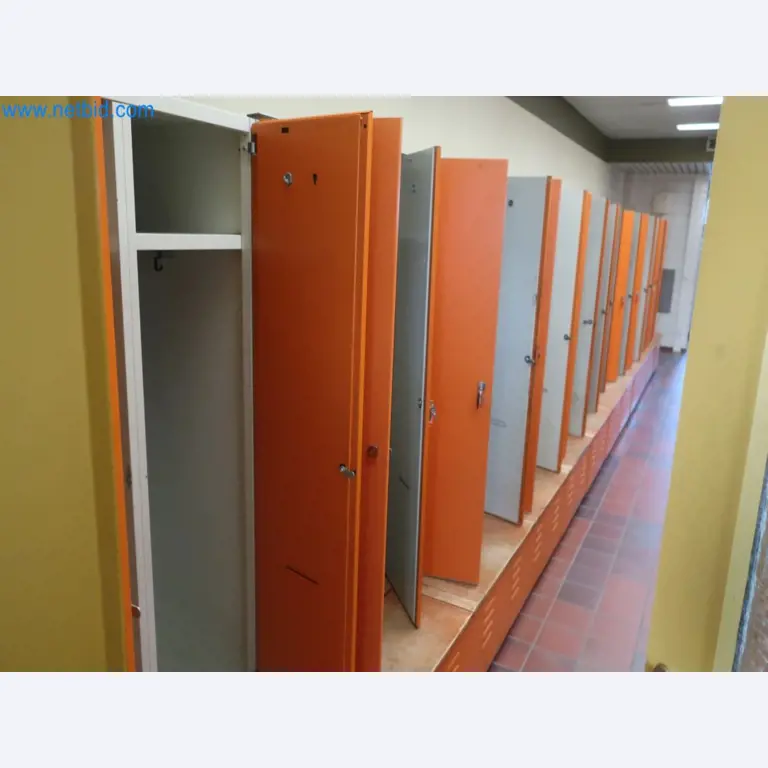 Zakłady produkcji i magazynowania mineralnych produktów olejowych, jak również surowców i produktów gotowych do produkcji smarów.-2