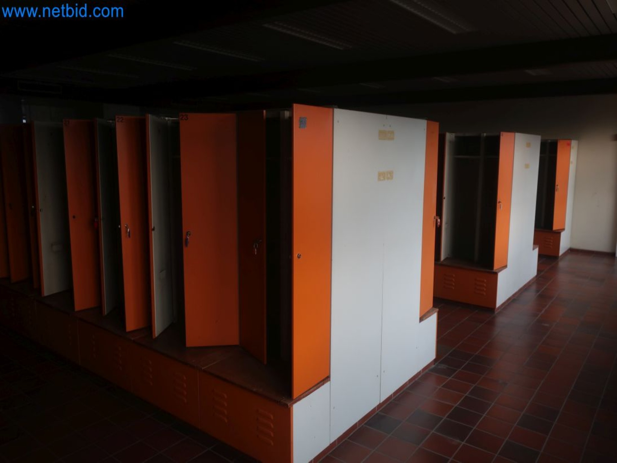 Magazinbestände, Rohöl-/Gas-Öl-/Einsatzpumpen sowie Betriebsausstattung einer Raffinerie-4