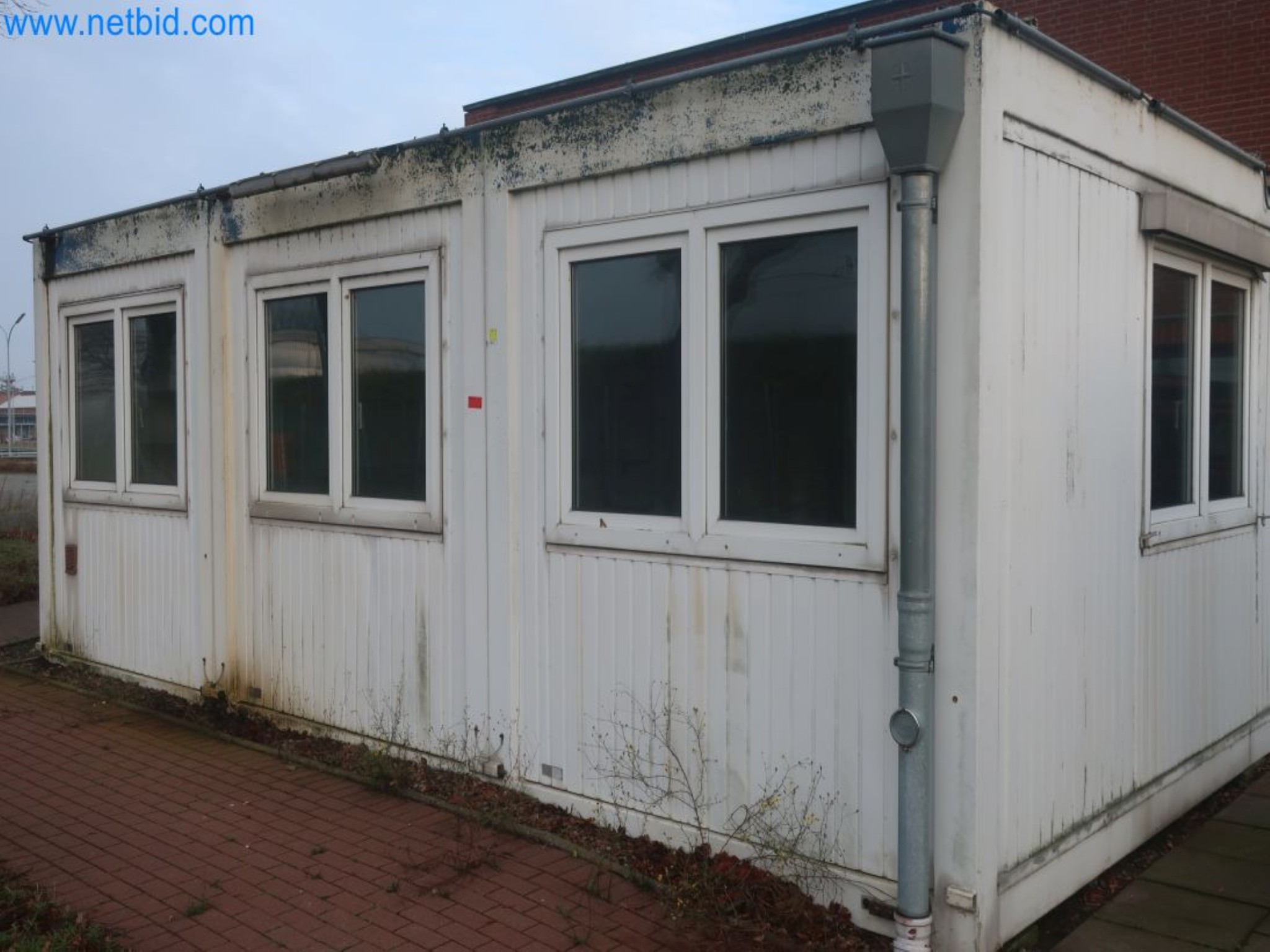 Plants for the production and storage of mineral oil products as well as input and finished products for the production of lubricants-1