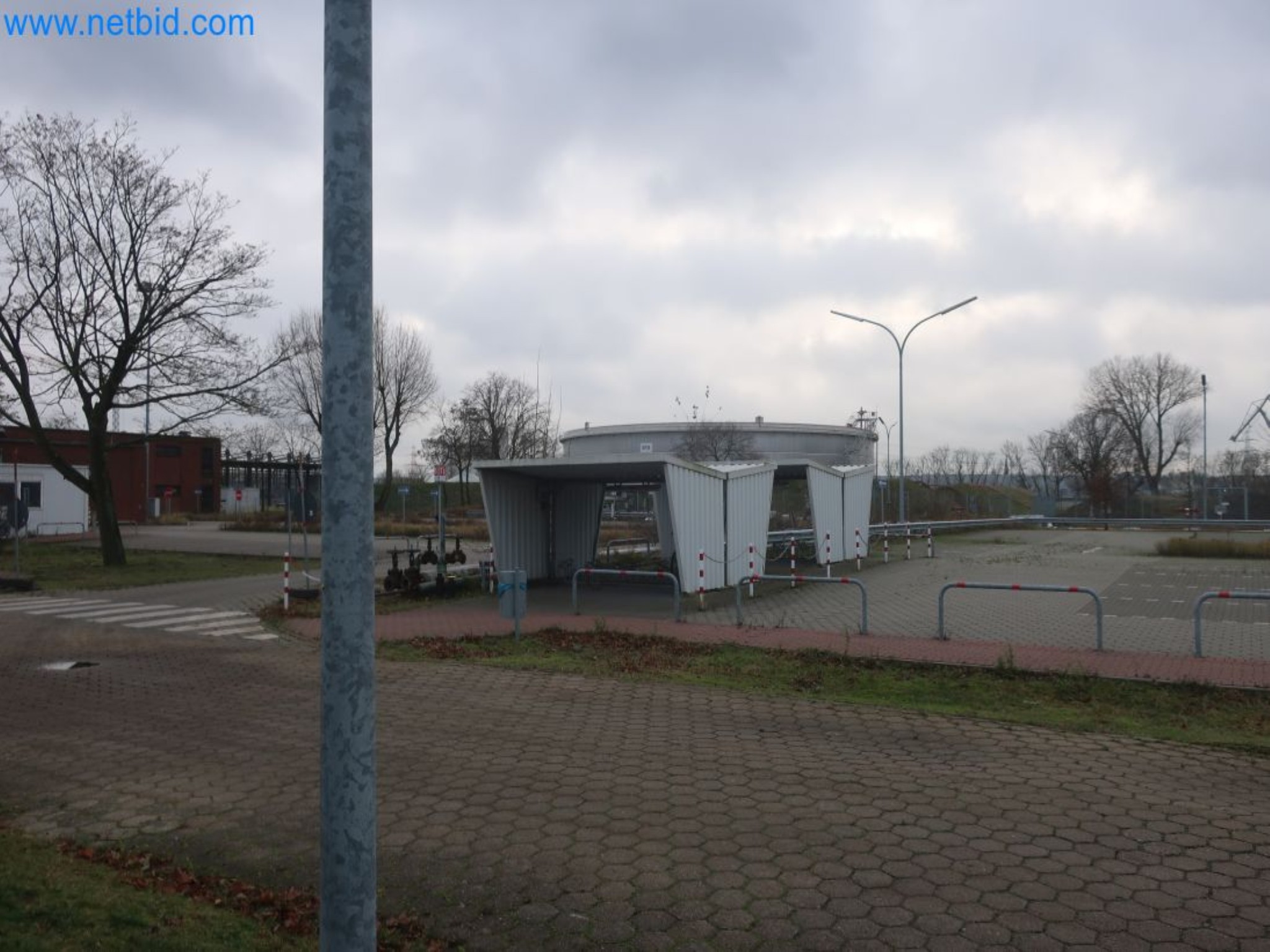 Instalações para a produção e armazenamento de produtos de óleo mineral, bem como de insumos e produtos acabados para a produção de lubrificantes-1