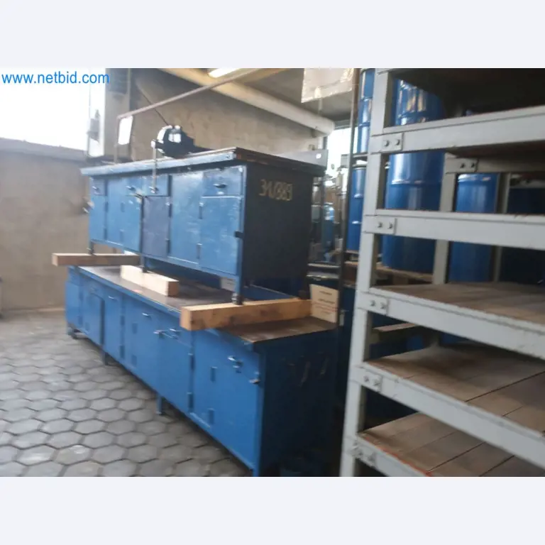 Installations pour la fabrication et le stockage de produits pétroliers ainsi que de produits d'alimentation et de produits finis pour la fabrication de lubrifiants-1